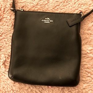 🖤COACH crossbody purse🖤